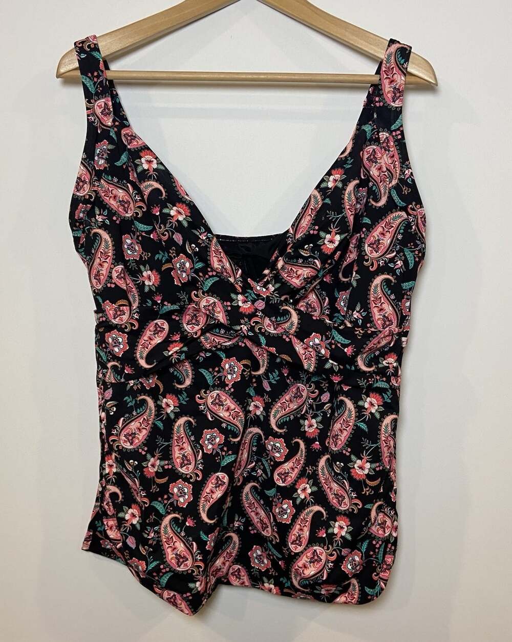 Lands' End Tankini Top Bathing Suit Swim Underwire Black Pink Green Size 16 DD